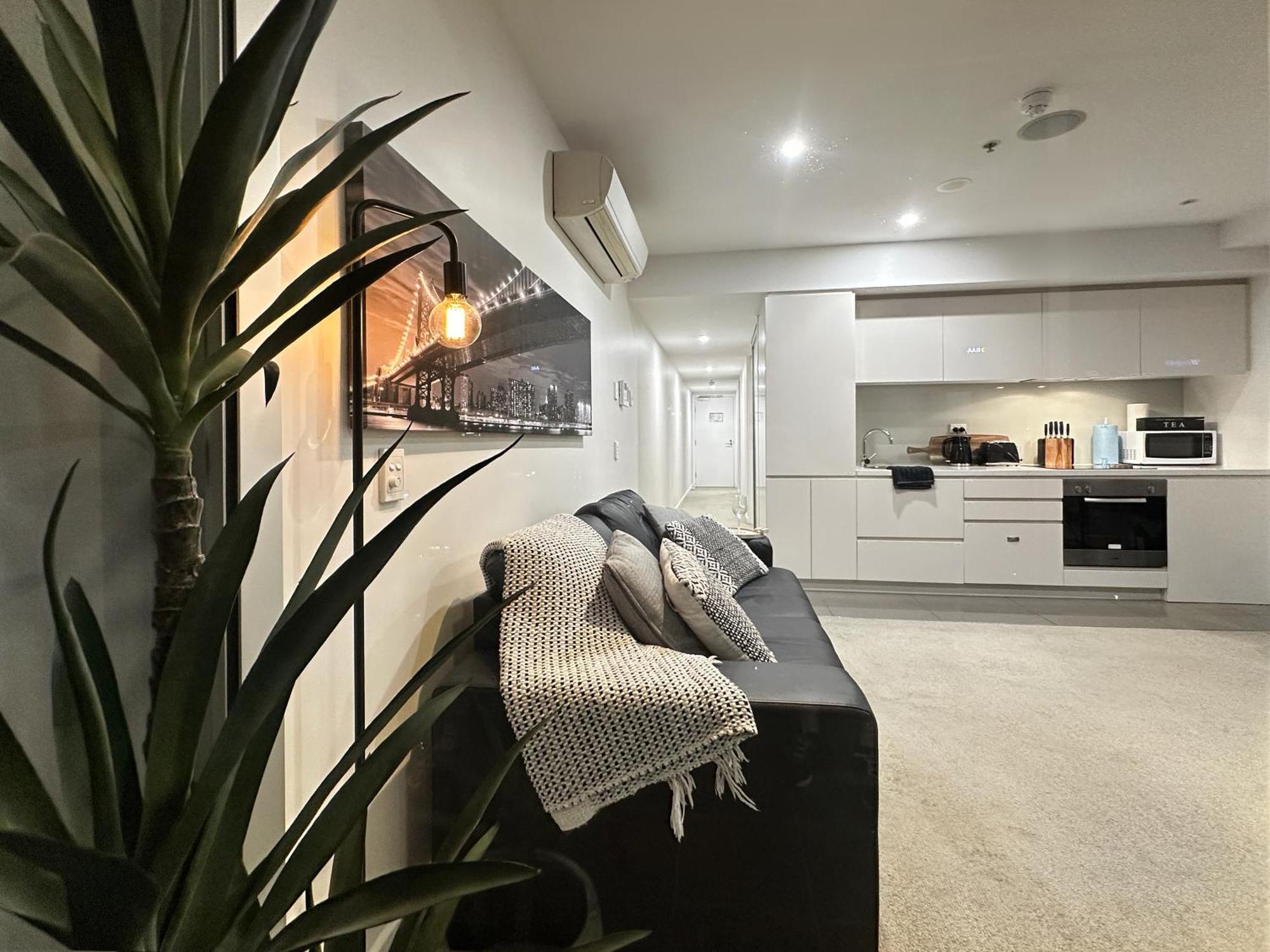 Sky View Apartment Cbd Skyline 2Br Apartment Balcony Spa Access Sleeps 6 Adelaide Esterno foto