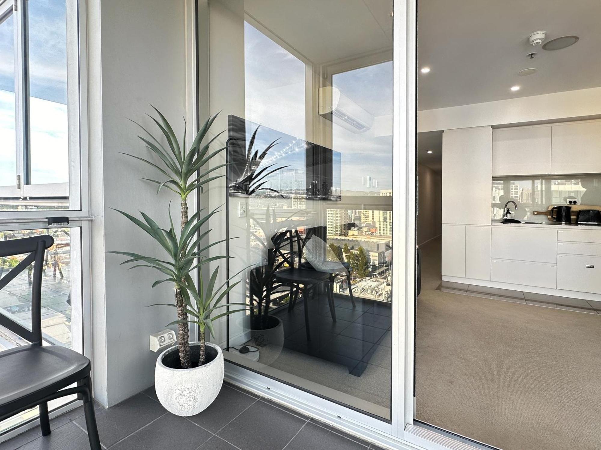 Sky View Apartment Cbd Skyline 2Br Apartment Balcony Spa Access Sleeps 6 Adelaide Esterno foto